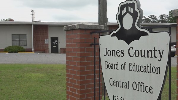 Superintendent Charles Lundy to exit Jones County Schools | Here's what we know