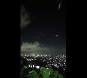 Chinese space rocket debris flies across sky in the Philippines
