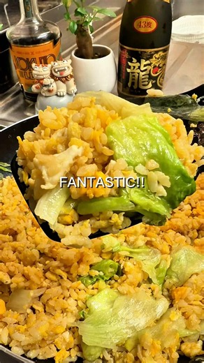 【パラパラシャキシャキ】卵レタスチャーハン