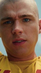 This is exactly how doing one pull-up feels | Netflix