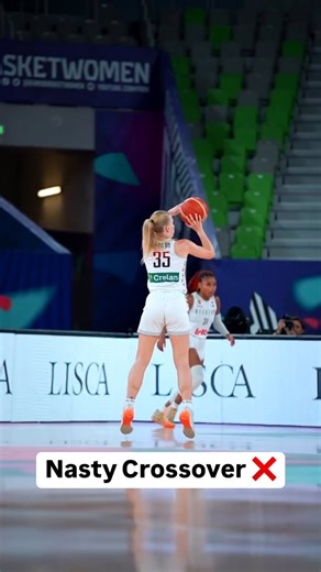 Crossed her to another time zone 😮 | FIBA