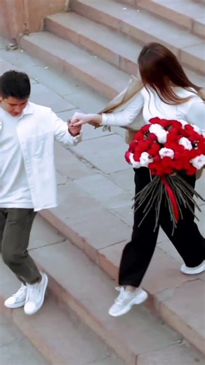 Koi To Raah Wo Hogi Jo Mere Ghar Ko Aati Hai 🤍🌸 | Tum Hi Aana | Marjaavaan | Sad Lyrics #shorts