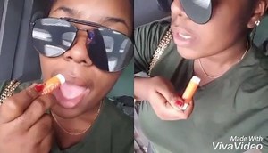 Forever Sun Lips™ can help protect against sun damage, while also providing soothing botanicals to help soften, calm and soothe irritated, chapped lips. Forever Sun Lips™ is a soothing lip balm that helps to protect the delicate tissues of our lips from the sun and wind, while also offering the cooling sensation of mint !SPF30 • Broad Spectrum – UVA & UVB Protection • Moisturizing Jojoba seed oil and soothing Aloe Vera • Cooling Mint sensation Sun, wind, and cold weather can all take a toll on t