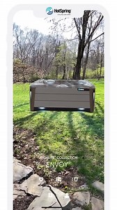 Plus besoin de deviner à quoi ressemblera un nouveau spa dans votre espace extérieur. Téléchargez l'application Hot Spring Spas Virtual View™ AR sur votre appareil mobile et visualisez vos modèles et couleurs préférés dans votre propre jardin - d'un seul clic ! | Hot Spring Spas