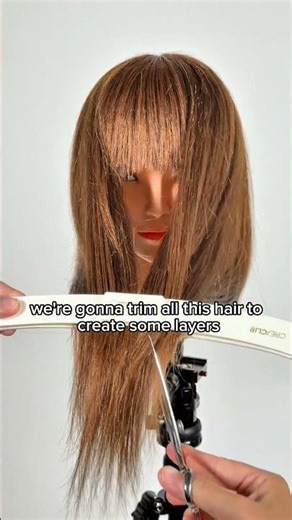 Cut layers in less than 30 seconds ✂️ Try CreaClip 💇‍♀️ #hair #shorts #howto