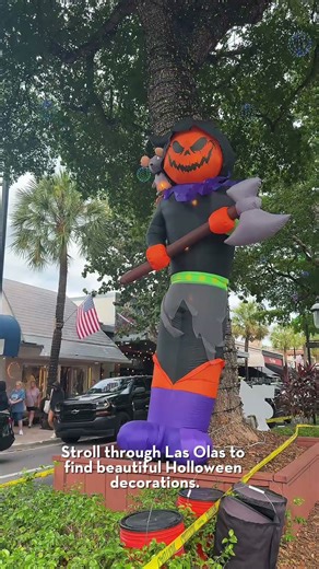🎃 Las Olas Boulevard Goes All Out for Halloween!