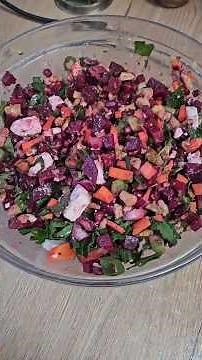 Healthy beetroot salad in 5 minutes
