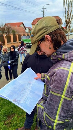 Livada Urbană: studenți și sportivi, alături de administrația locală la acțiunile de plantare din cartiere Municipiul Cluj-Napoca continuă acțiunile de plantare din cadrul proiectului european URBREATH, în trei zone din oraș: Nădășel, Bărc III și zona Timișului. Începutul lunii aprilie a reunit comunitatea pentru o nouă acțiune de plantare în cartierele Iris și Someșeni, alături de partenerul Urbasofia și cu sprijinul studenților și cadrelor didactice din cadrul specializărilor Peisagistică și H