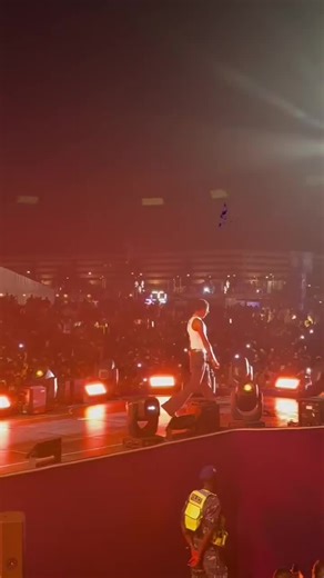 Wizkid Live Performance at WeLoveYa Cotonou Festival