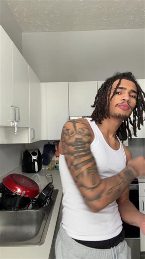 addictive2badbitxhes (@addictive2badbitxhes)’s videos with original sound - kodakonyak