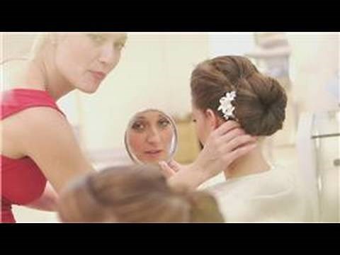 Wedding Tips & Advice : How to Be a Maid of Honor