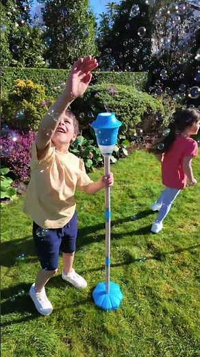 Light-Up Lantern Bubble Machine #bubbles #outdoorfun