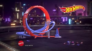 Hot Wheels Massive Loop Mayhem TV Spot, 'Challenge Accepted'
