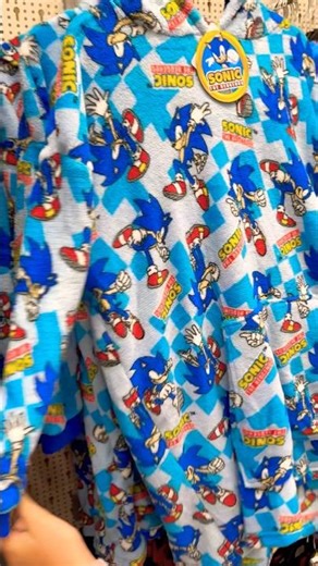 Sonic Bathrobe – A Must-Have for Fans!