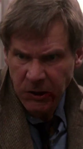 One Armed Man on the train 🚆🙋‍♂️ #thefugitive #trainfight
