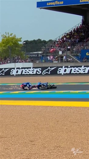 A faster crash at Le Mans you cannot have! 🤯 Thankfully Alex came away from this crash unscathed! 👍 #FrenchGP 🇫🇷 #MotoGP #Motorsport #sportontiktok