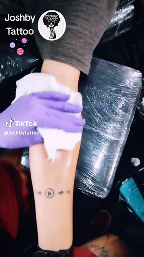 Tatuajes de Planetas: Significado y Estilos