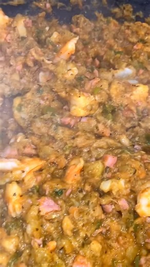 Chef Bunny 👩🏽‍🍳🐰⚜️🏴‍☠️ on Instagram: "Mirliton Dressing with Shrimp & Ham ⚜️ #HappyThanksgiving🦃 #mirliton #neworleans #thanksgiving #creole"
