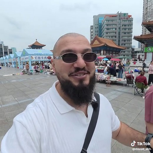 The Most Confusing City In The World Is Chongqing, China 🇨🇳 #beijing #Chongqing #davudakhundzada #travel #china