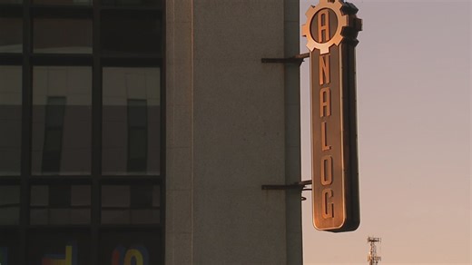 Analog Arcade Bar in Davenport closes doors for the last time