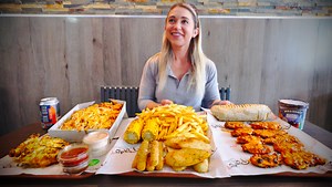 For our first challenge in Scotland, we visited Porto Piri Piri in Glasgow to take on their undefeated Peri Peri 'Cheeky' Chicken Challenge! Hungry diners have 45 minutes to finish an insane amount of food from across their menu, including a 1kg Mozzarella Wrap, 6 peri peri tenders, 6 peri peri wings, 1 quarter peri peri chicken, 5 mozzarella sticks, 4 slices of garlic bread, 2 ears of corn on the cob, over 1kg of their seasoned fries, their huge 3lb spicy chicken & tot box, 1 pint of Ben and Je