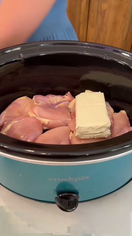 Creamy crockpot chicken ranch dinner