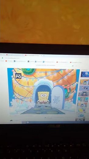 its a spongebob christmas intro yiddish