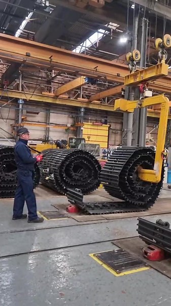 Inside the Komatsu UK Factory Tour: How to Make a Digger