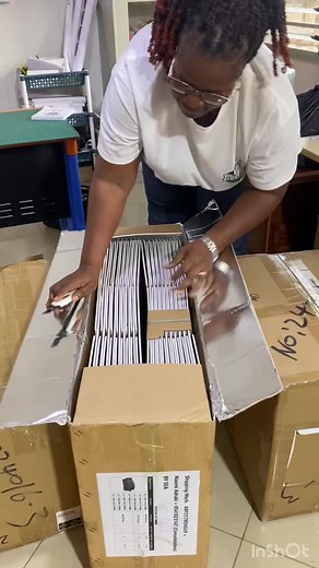 Reusable Insulated Boxes in Various Sizes | Keep Food Hot or Frozen for 12 Hours!