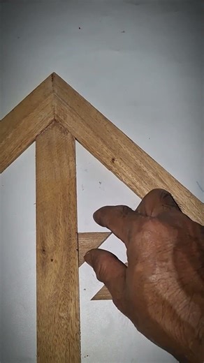 How to Measure and Cut an Internal Support Joint for Wood Frames #shorts