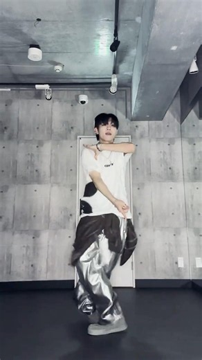 Stop, ride🏃 #comma#jusung #bts #2.0 #kpop