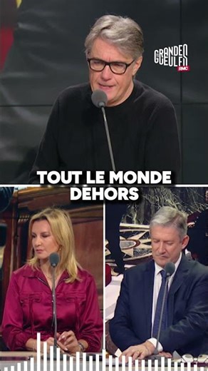"Tout le monde dehors: dissolution. Il faut retourner aux urnes en même temps que les municipales !"