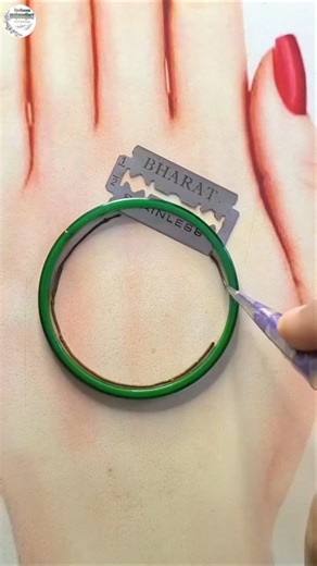 Beautiful easy mehndi design using blade #mehndidesign #shorts #video #youtubeshorts #viral