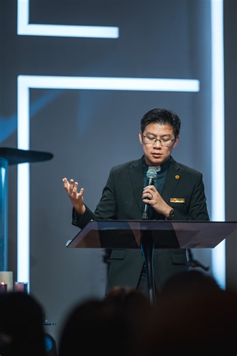 Integrity often comes at a cost of comfort, popularity, convenience. But it honors God. Justice isn’t just about grand gestures. It’s shown in our daily choices: Choosing what’s right over what’s easy, speaking for the voiceless, lifting others up. May righteousness and faithfulness not just be what we believe, but what we wear. wesleymc.org/sermon-series | Wesley Methodist Church (Singapore)