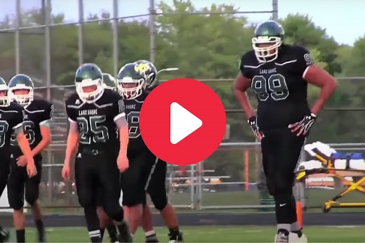 Meet the 7-Foot-1, 400-Pound High Schooler Who Towered Over Everyone