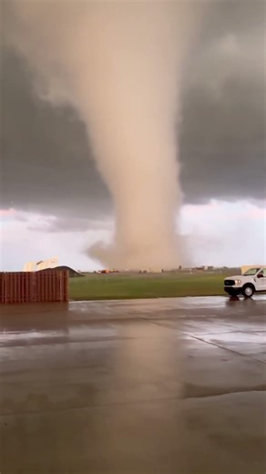 Wild Video Captures MASSIVE Tornado Near Oklahoma Air Force Base #shorts