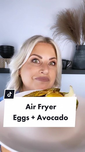 New fav breakfast!!! #airfryerqueen #airfryerbreakfast #airfryerecipes #wwrecipes #airfryertiktok