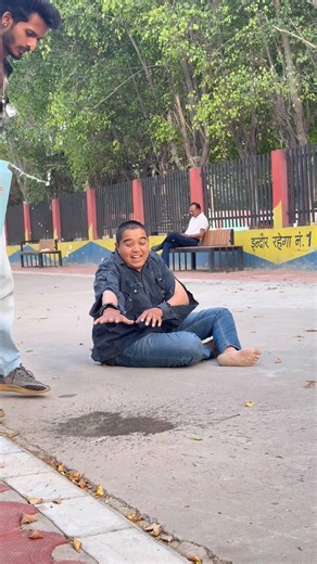 Teacher Ke liye hua Pagal 😭😭😭#school #shortvideo #youtubeshorts