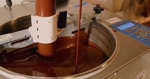 The Chocovision Revdelta tempering machine in action 🤩 | SWEETLiNK