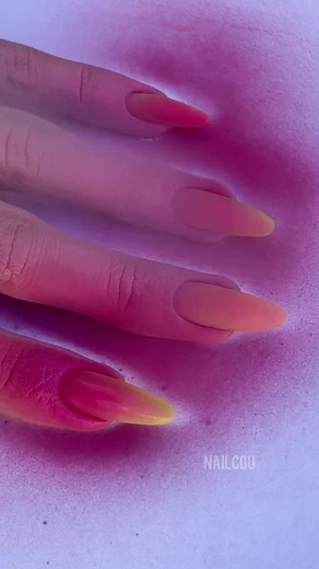 Spray Nail Polish Tutorial | Gel Polish Spray Nail Art