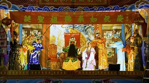 55K views · 564 reactions | From the make-up to the set design, the traditional Chinese opera is an elaborate performance art that provides an absolutely stunning visual treat. Thumbs-up to enthusiasts such as Nick Shen 沈炜竣 for their effort in promoting this beloved art form. We hope this video brings back fond memories! | The Good Guyde | Facebook