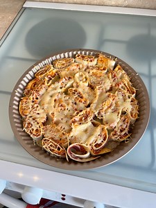 327K views · 1.8K reactions | These easy to make pizza pinwheels will take your snack game to the next level! #food #Foodie #foodie #pizza This original video was produced by Network Media, LLC, and Derek and Sean. | The Simple Dish | Facebook