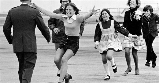 Vietnam War POW Robert Stirm, seen in iconic ‘Burst of Joy’ photo with family, dies at 92