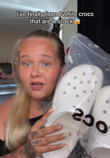 Finally I’ve found white crocs that are actually in stock!🤩😍 @CROCS UK #crocs #whitecrocs #crocs4life #summershoes #clogshoes