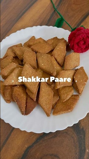 Shakkar Pare Recipe | Crispy & Sweet| Easy Indian Sweet Snack #shorts #eveningsnacks
