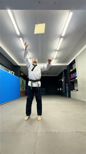 🤯Amazing Backflip Kick💥