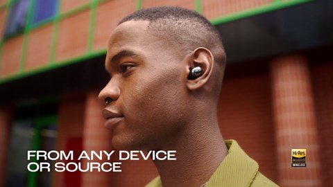 JBL Live Buds 3 - True Wireless Noise-Cancelling Bud-Type Earbuds, 40Hrs Total Playback, Wireless Charging, 6 Mics for Perfect Calls, Multi-Point Connection, IP55 Waterproof and dustproof (Black)