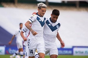 Vélez le ganó 1-0 a Talleres en Córdoba, dejó atrás la cachetada de Boca y vuelve a estar arriba en la Copa de la Liga