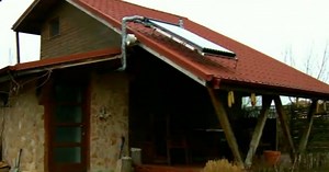 La ţară sau la oraş? 100.000 de români renunţă anual la apartamentele la bloc