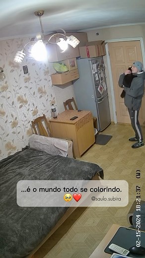 312K views · 10K reactions |  Amor puro, verdadeiro, sem classe e sem cor, amor leve e grato. Esse é o amor que os animais nos ensinam todos os dias. Desejo a cada um de vocês um ótimo sábado!  #PraCegoVer - O vídeo mostra um gato esperando seu tutor abrir a porta. Quando o tutor entra em casa, o gato pula em seu colo demonstrando carinho e afeto. #PedrinhoBotaro #SantoAndré #AmorPet #Animais #BomSábado #BomFinalDeSemana | Pedrinho Botaro | Facebook